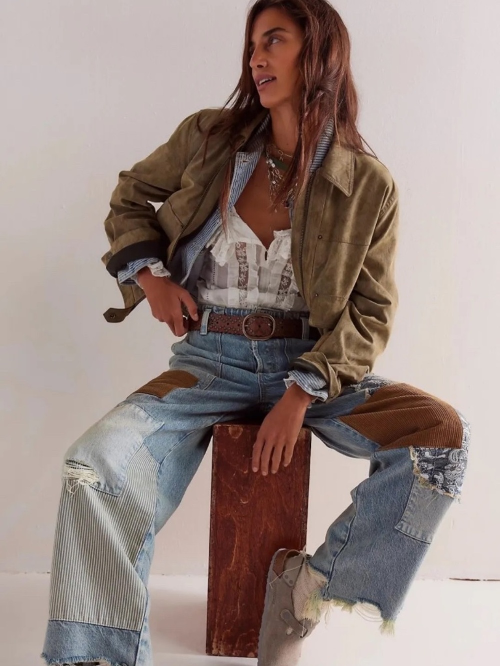 We The Free Popular Demand Patched Jeans Size 29